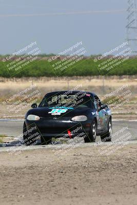 media/Apr-30-2022-CalClub SCCA (Sat) [[98b58ad398]]/Group 2/Race (Grapevine)/